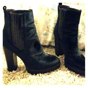 Report signature booties